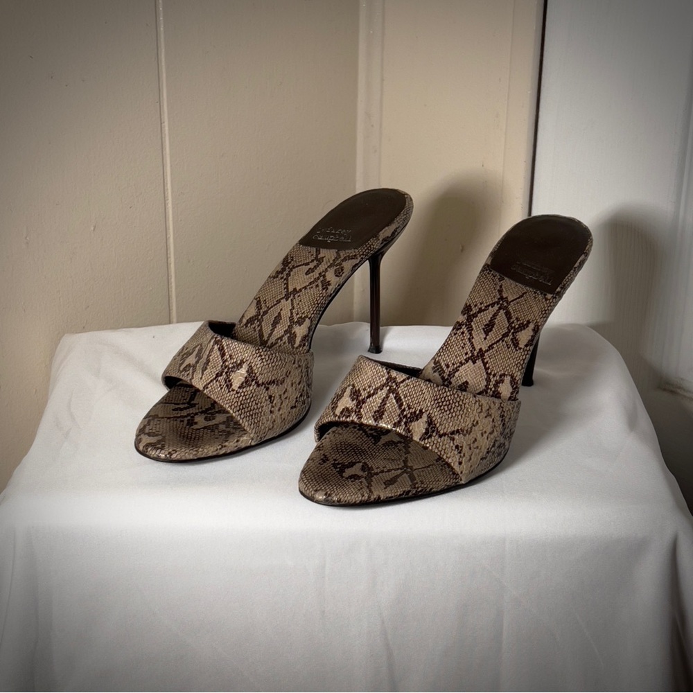 Elegant Snakeskin Stiletto Heels